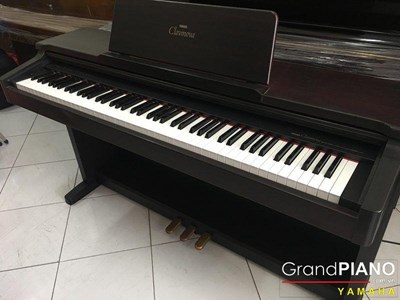 Piano điện Yamaha CLP-133 