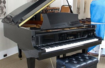 Đàn Piano KAWAI KG2D 13568xx