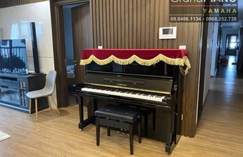 PIANO YAMAHA U30A