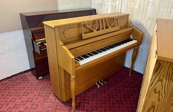 Đàn Piano cơ FALCONE CF12M (MZ01**)