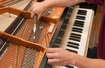 [ CÁCH VỆ SINH ĐÀN PIANO ĐƠN GIẢN ]