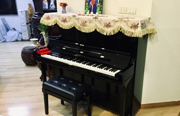Ngày 21/09/2019: Khách hàng mua cây Piano Yamaha YUS3 tại cửa hàng GrandPIANO