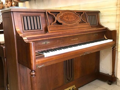 Piano Samick SC-300ST 