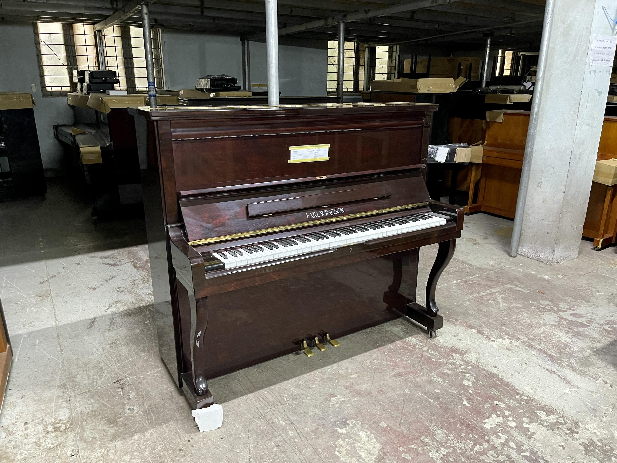 Đàn Piano cơ EARLWINDSOR W115 (1517**)